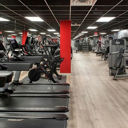 Westchester Marriott Тарритаун Экстерьер фото