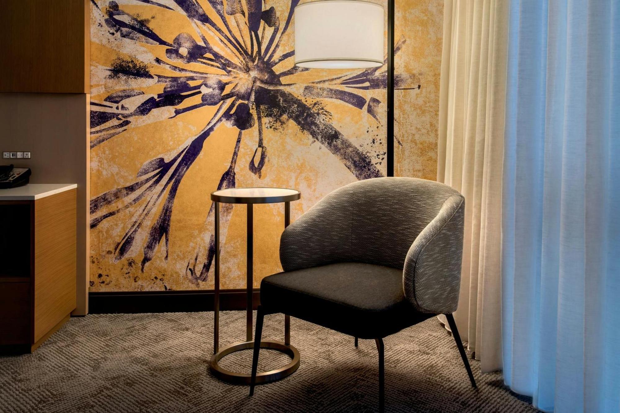 Westchester Marriott Тарритаун Экстерьер фото