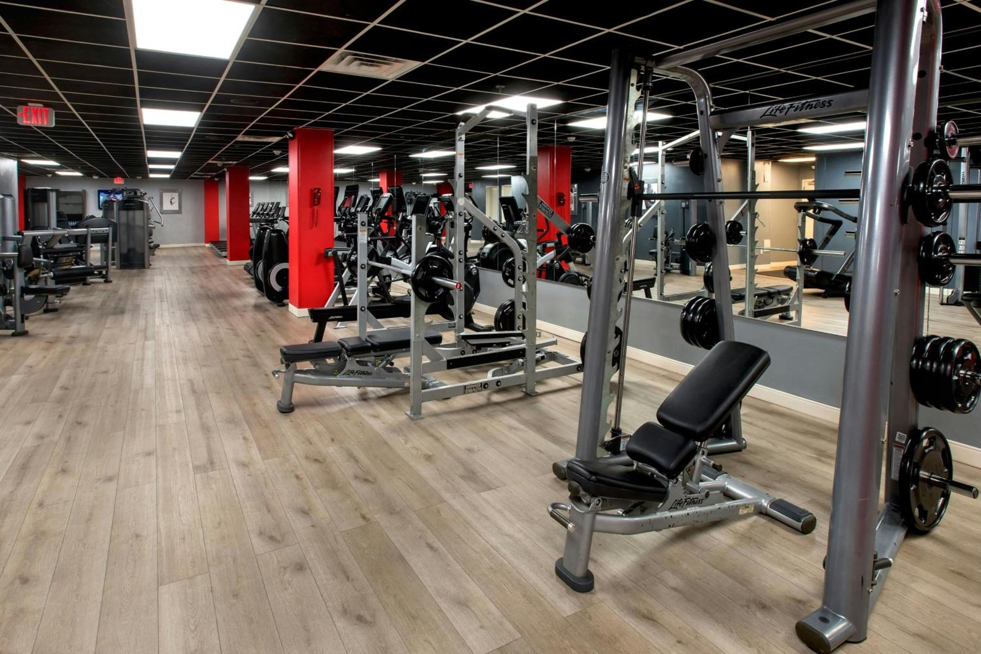 Westchester Marriott Тарритаун Экстерьер фото