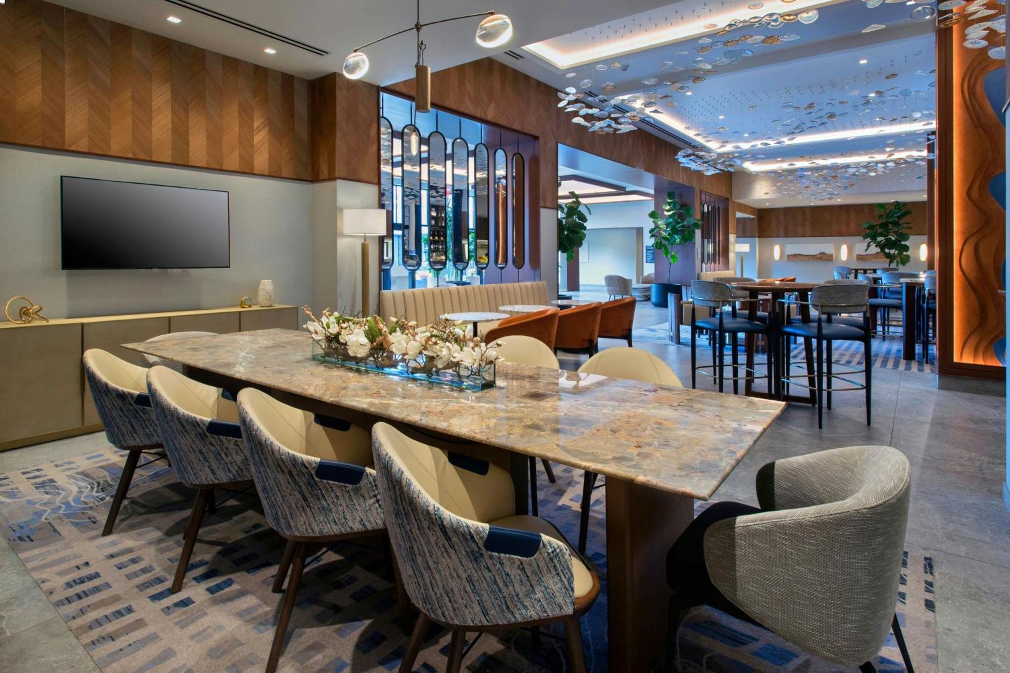 Westchester Marriott Тарритаун Экстерьер фото