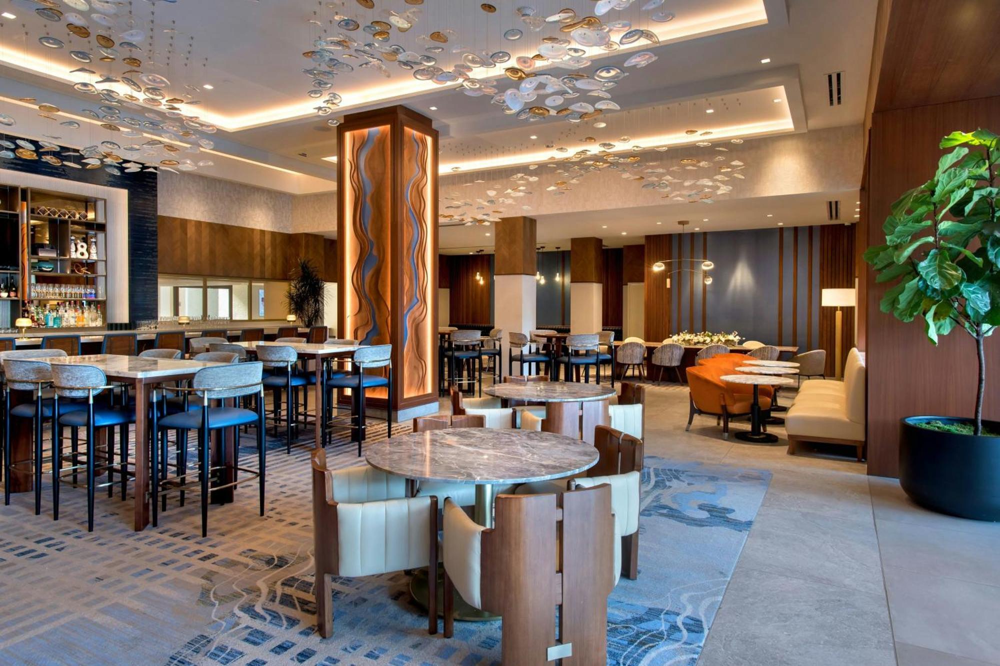 Westchester Marriott Тарритаун Экстерьер фото
